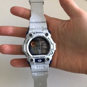 G-Shock Watch. White and Navy. Working Great!